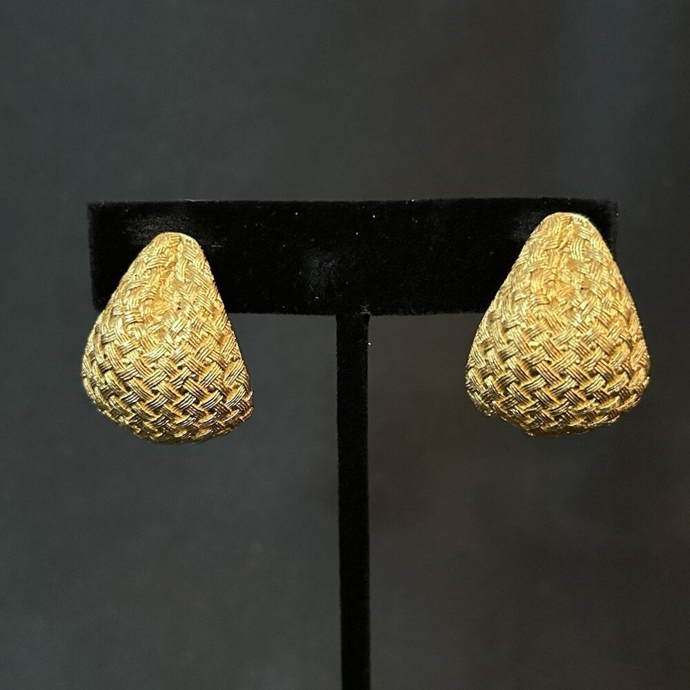 Vintage Unbranded Clip On Earrings Basket Weaved Brushed Gold Tone Large